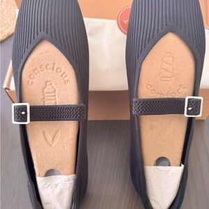 Vivaia Black Mary Jane Flats